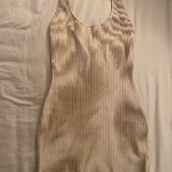 ARITZIA BABATON: Sculpt Knit Halter Dress - Picture 3 of 6